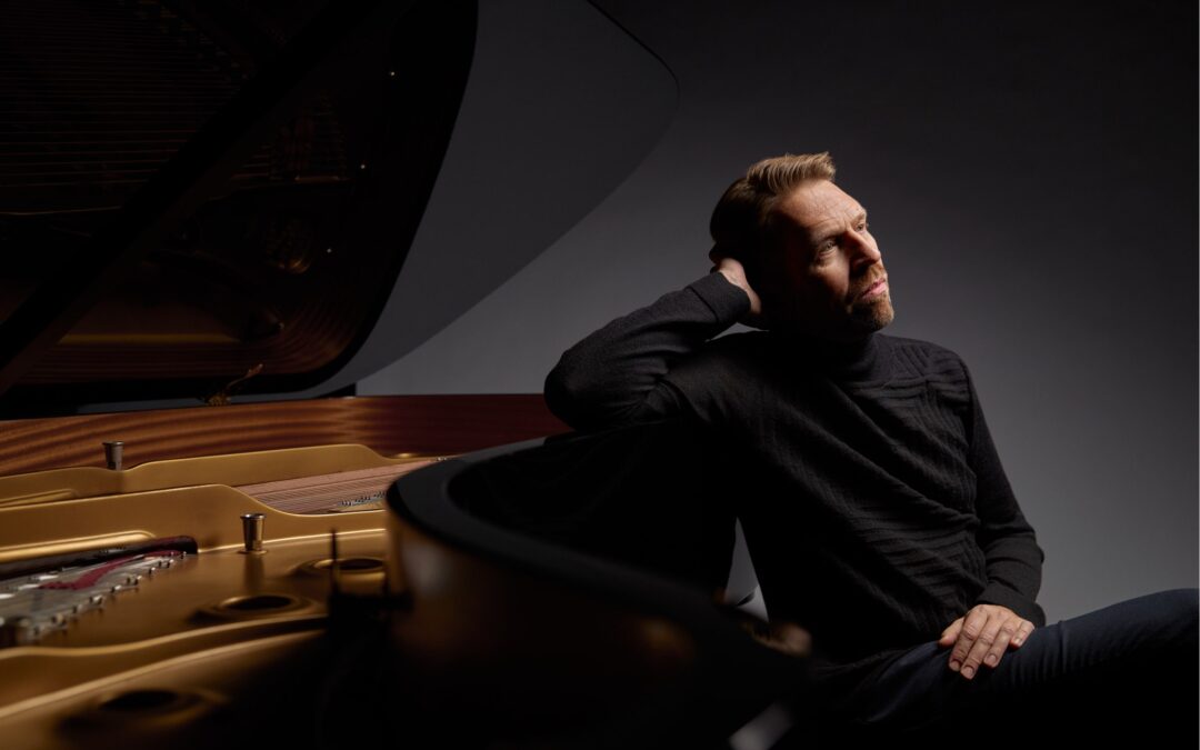 Season Announcement: High-Profile Recital Tours of North America & Europe; Debussy with Cleveland Orchestra; Grieg in Leipzig, Hamburg & London; Mozart with MCO; & More